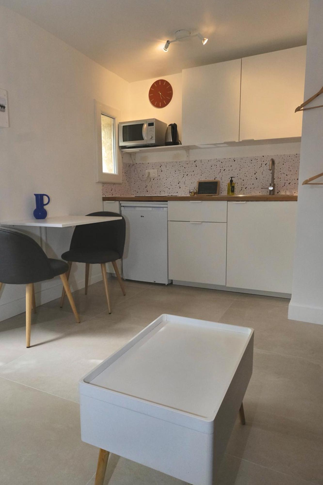 Studio Independant Avec Jardin Bouc-Bel-Air Esterno foto
